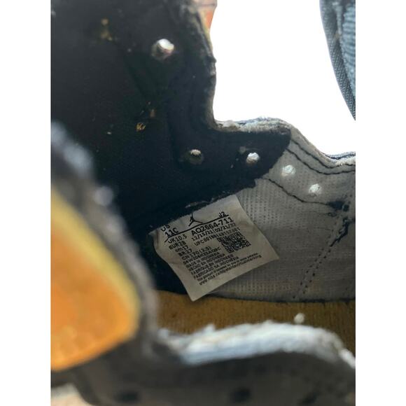 Jordan 1 Retro High OG Sneakers - Picture 5 of 5
